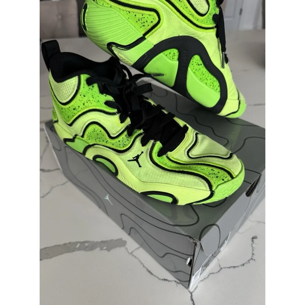 Size 8 - Air Jordan Tatum 3 6th Man
